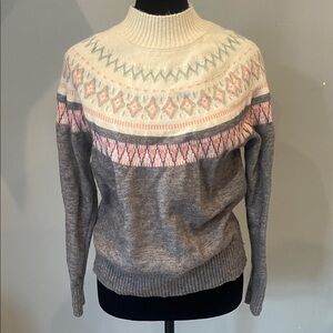 Cozy Fair Isle Sweater in Cream and Gray